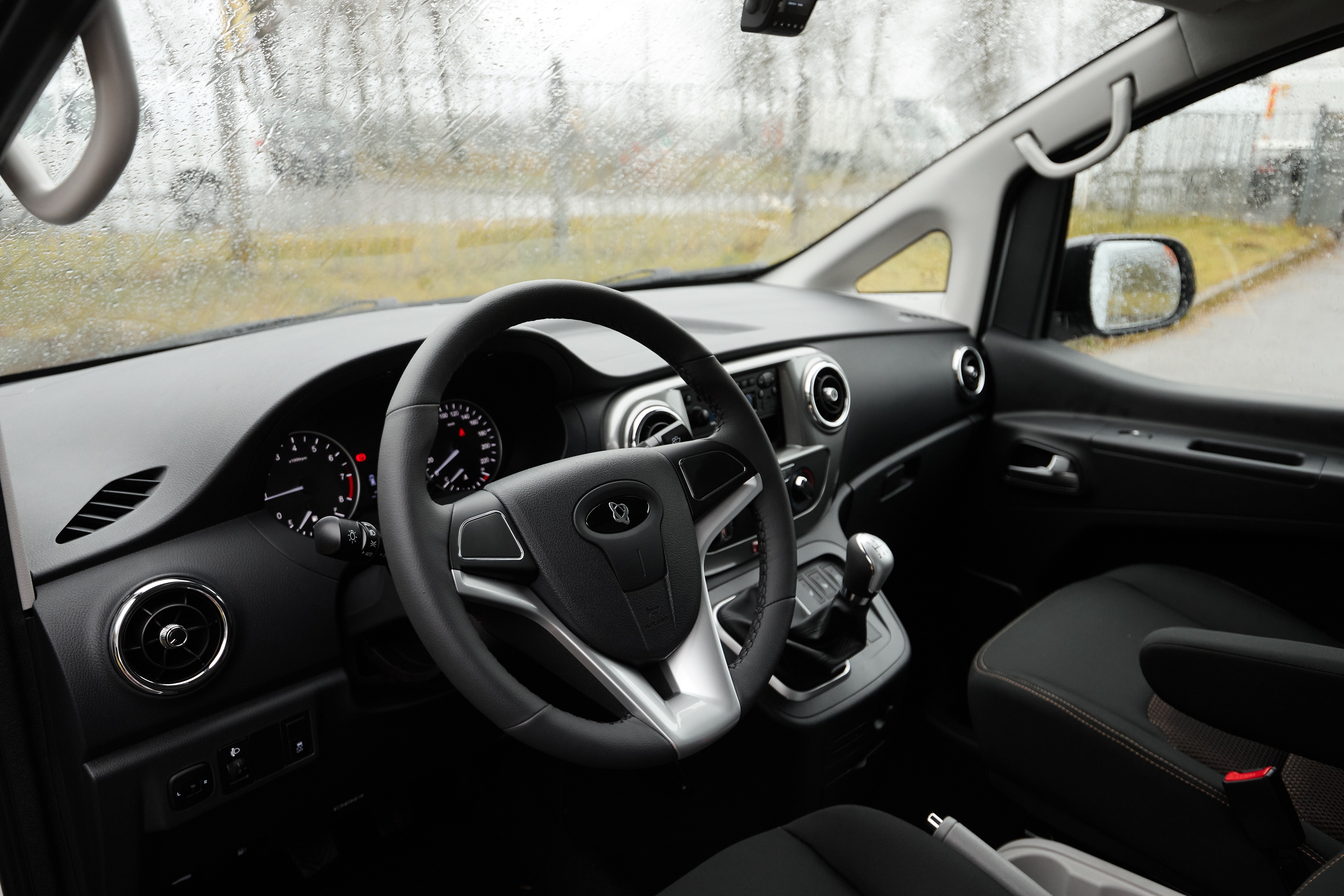 Трансмиссия и тормозная система