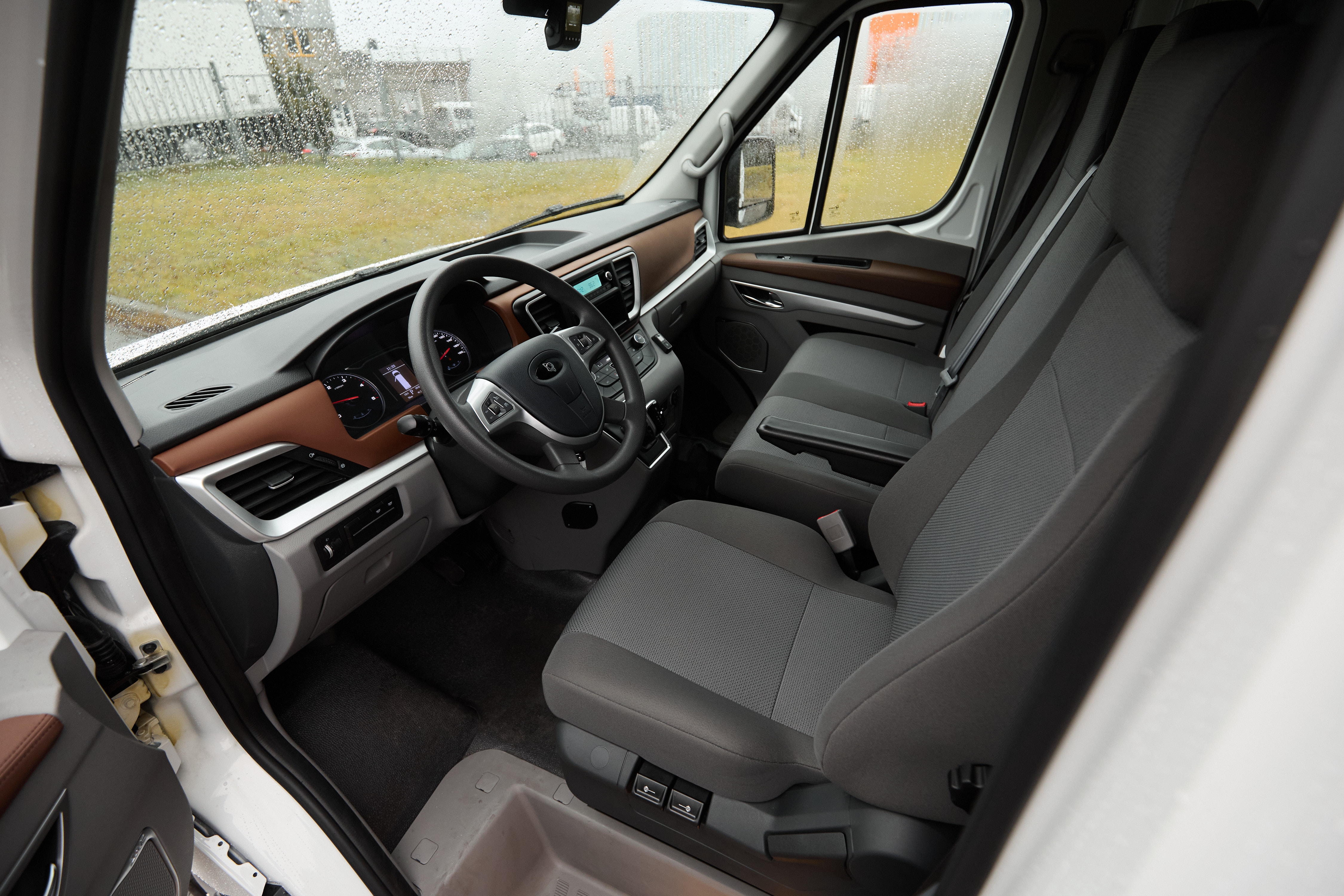 Безопасность водителя и переднего пассажира